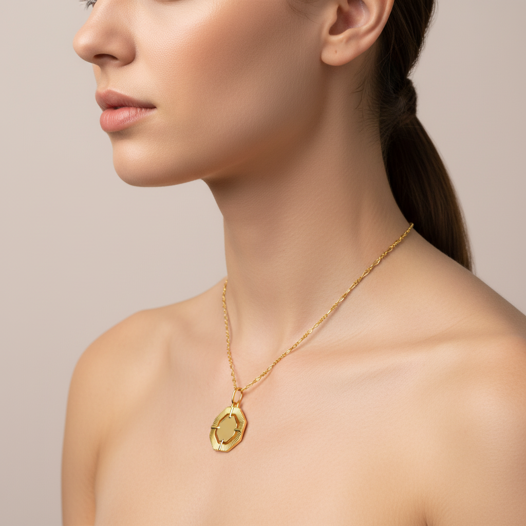 Quatrefoil Pendant Necklace - 18K Gold Plated Sterling Silver
